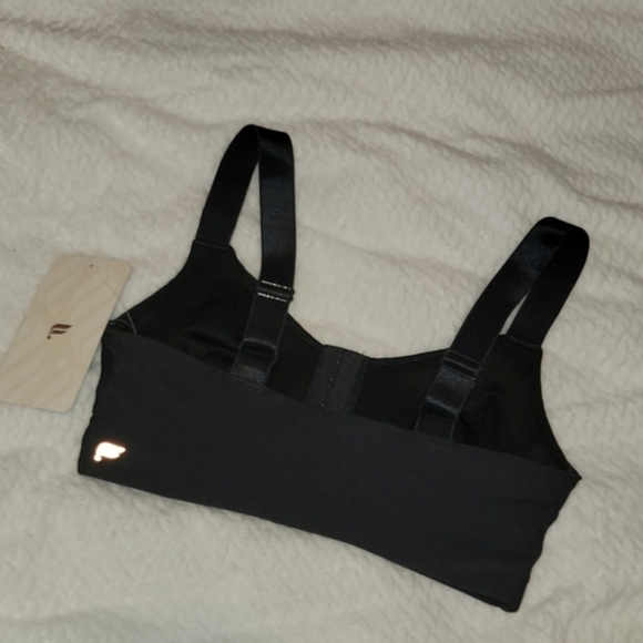 Fabletics Ines Sports Bra - Picture 7 of 7